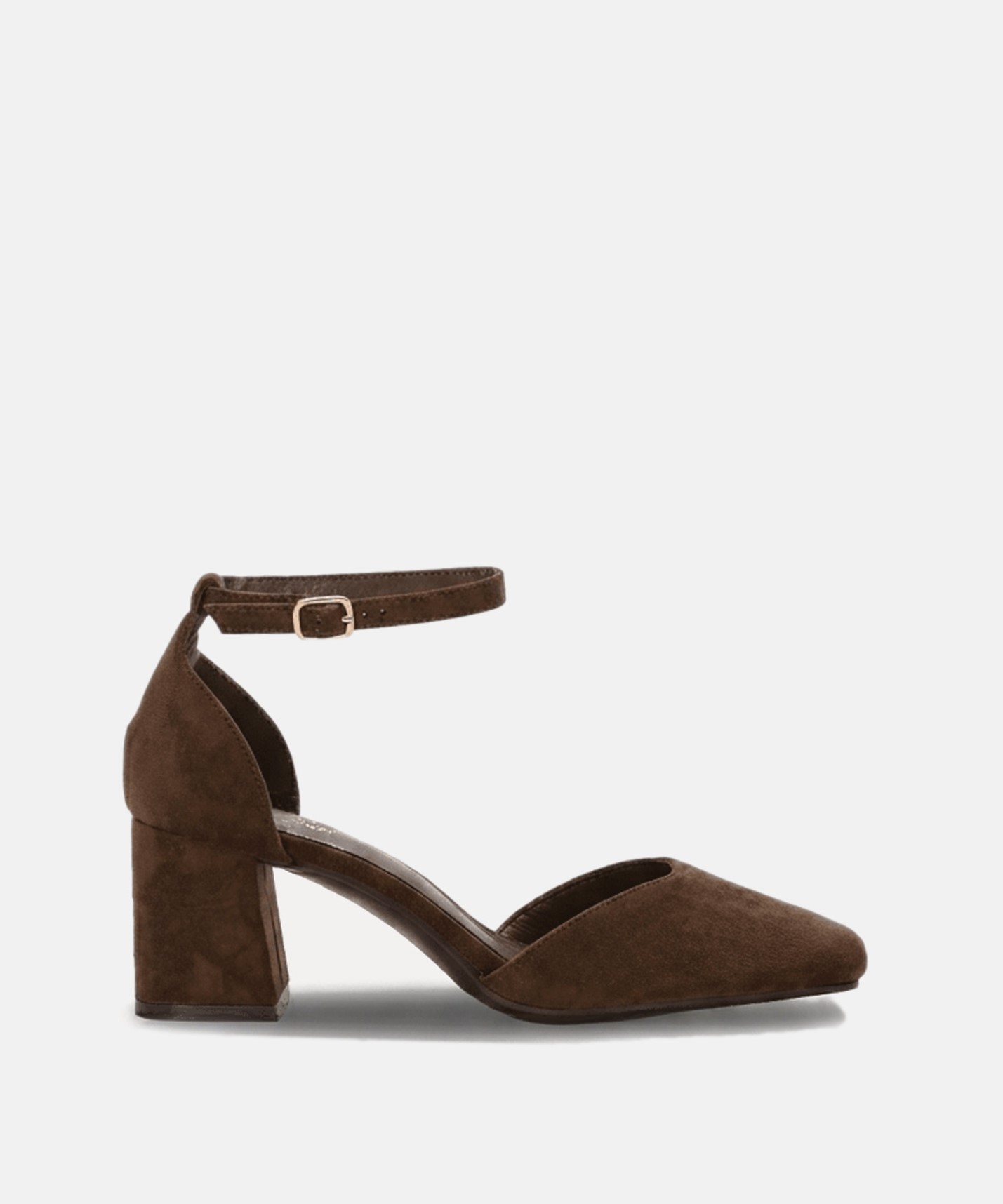 Zapato tac&oacute;n ancho